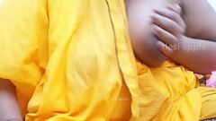 Play Indian Desi Aunty Flashing Boobs for College Student