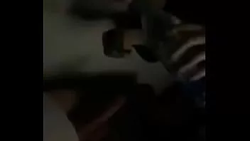 تشغيل هيذر هيرتس تعطي الرجل وظيفة ضربة في ممر الكبار