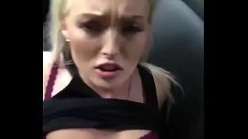 Play Babe i picked up from the gym fucked in the backseat of my car