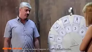 Redare Durerea de cățea frumoasă. prima parte, foarte ascultătoare, primind impacturile corect. a doua parte, ea nu ascultă serios de domnul ei, lăsându-și sânii să cadă sub limita stabilită de stăpânul ei. ar trebui să fie pedepsită sălbatic pentru asta? ce crezi?