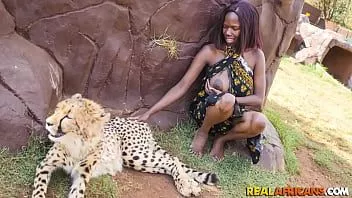 Play Backseat fuck a wild african safari
