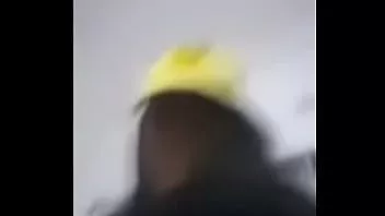 Redare Magdo oficială arătându-și păsărica pe ig