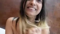 play Rencontre interraciale chaude en plein air : une fille indienne au gros cul devient hardcore