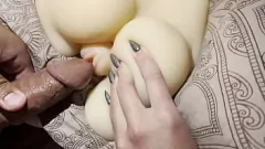 play Trío de creampie: acción anal de muñeca para adolescentes y sexo calientes