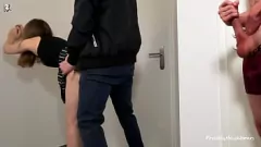 تشغيل Pizzaboy وHubby يتعاونان في جلسة قذف مزدوج مشبع بالبخار