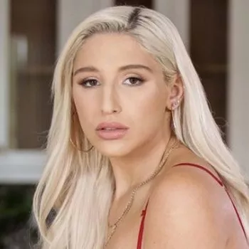 Pornostar Abella Danger