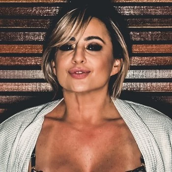 Порнозвезда Cassiana Costa